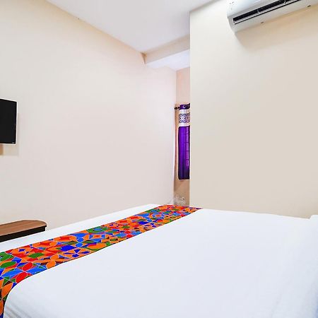 Fabexpress Uv Residency - 700M From Coimbatore International Airport Irugur Exterior foto
