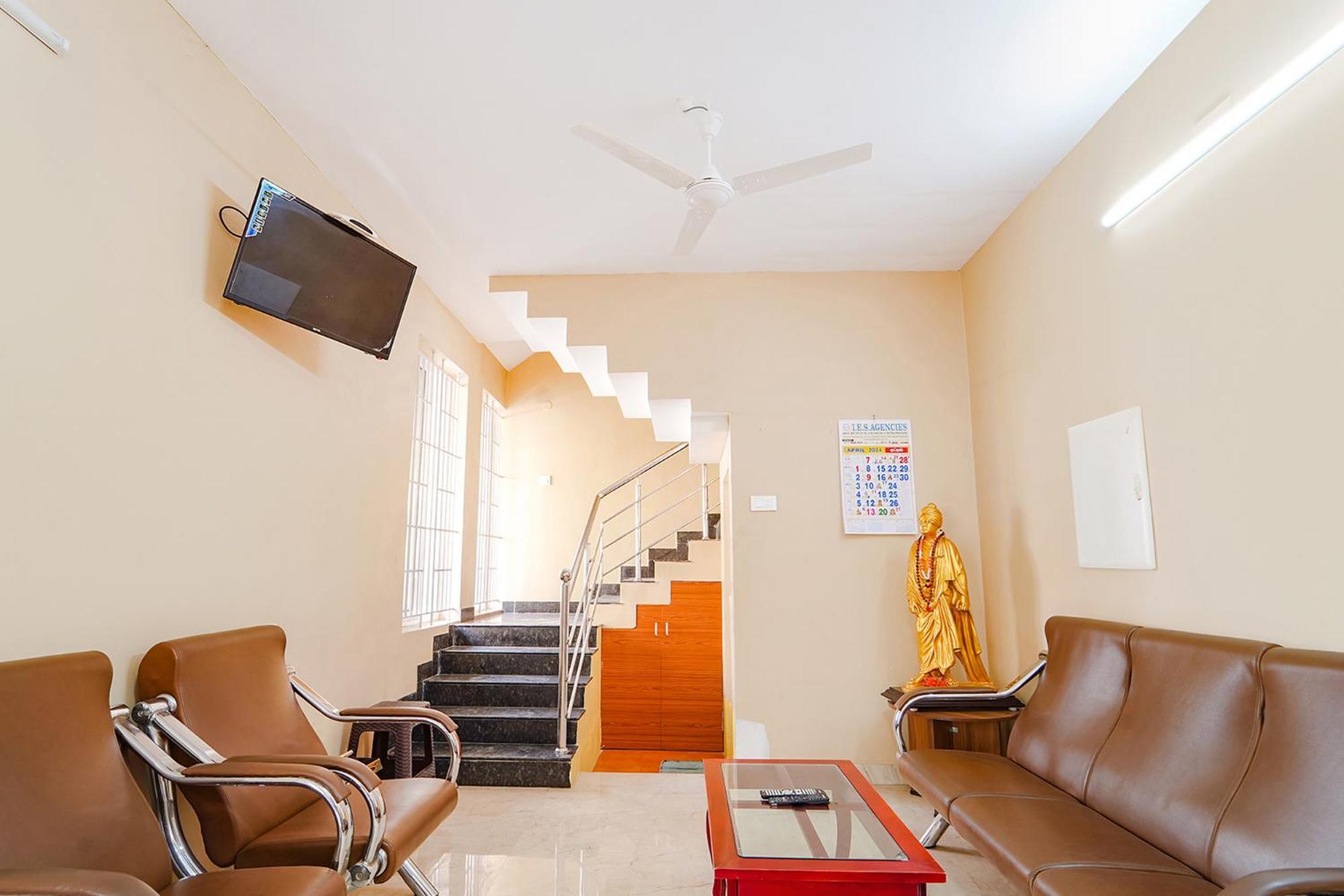 Fabexpress Uv Residency - 700M From Coimbatore International Airport Irugur Exterior foto