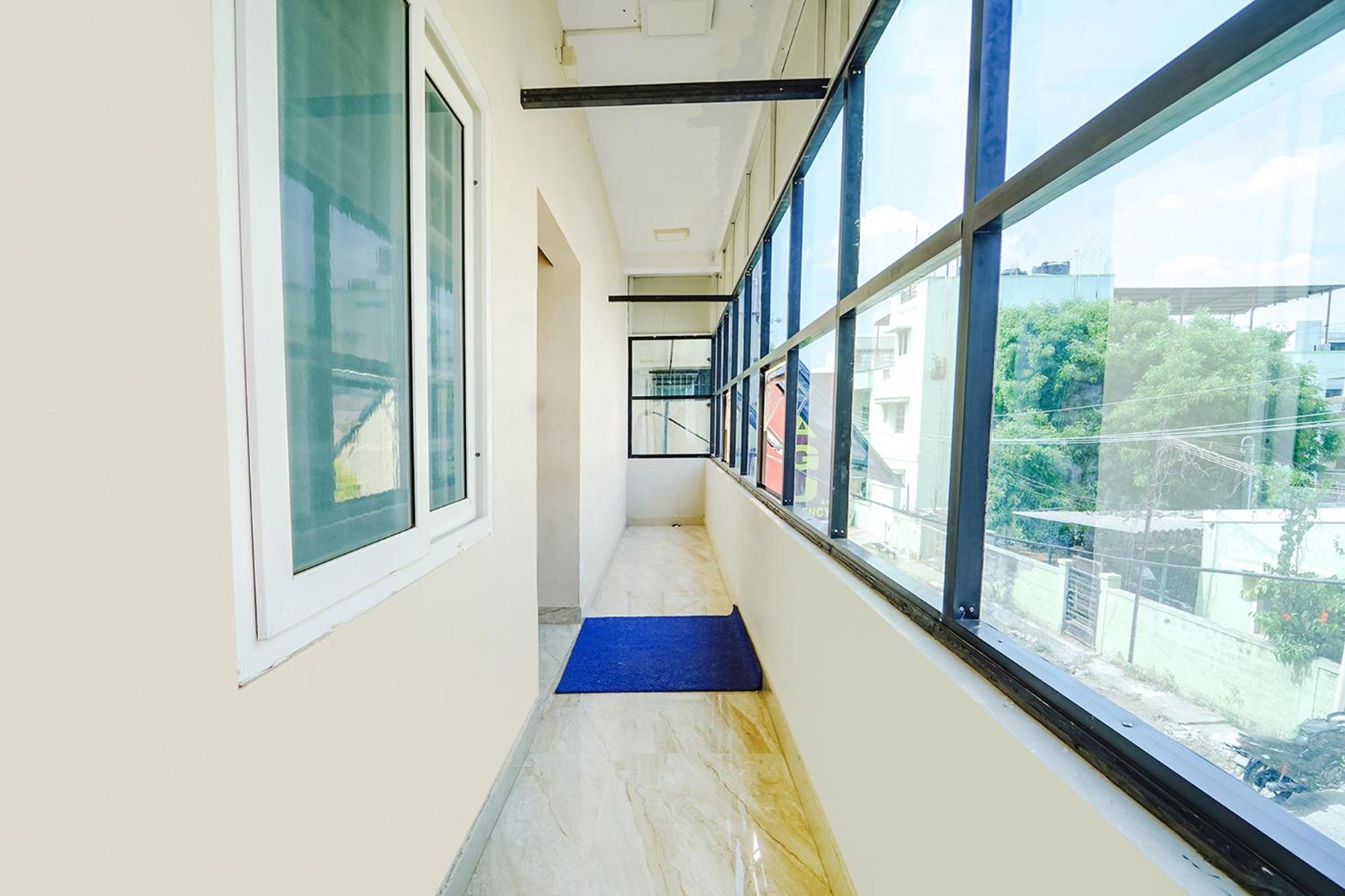 Fabexpress Uv Residency - 700M From Coimbatore International Airport Irugur Exterior foto