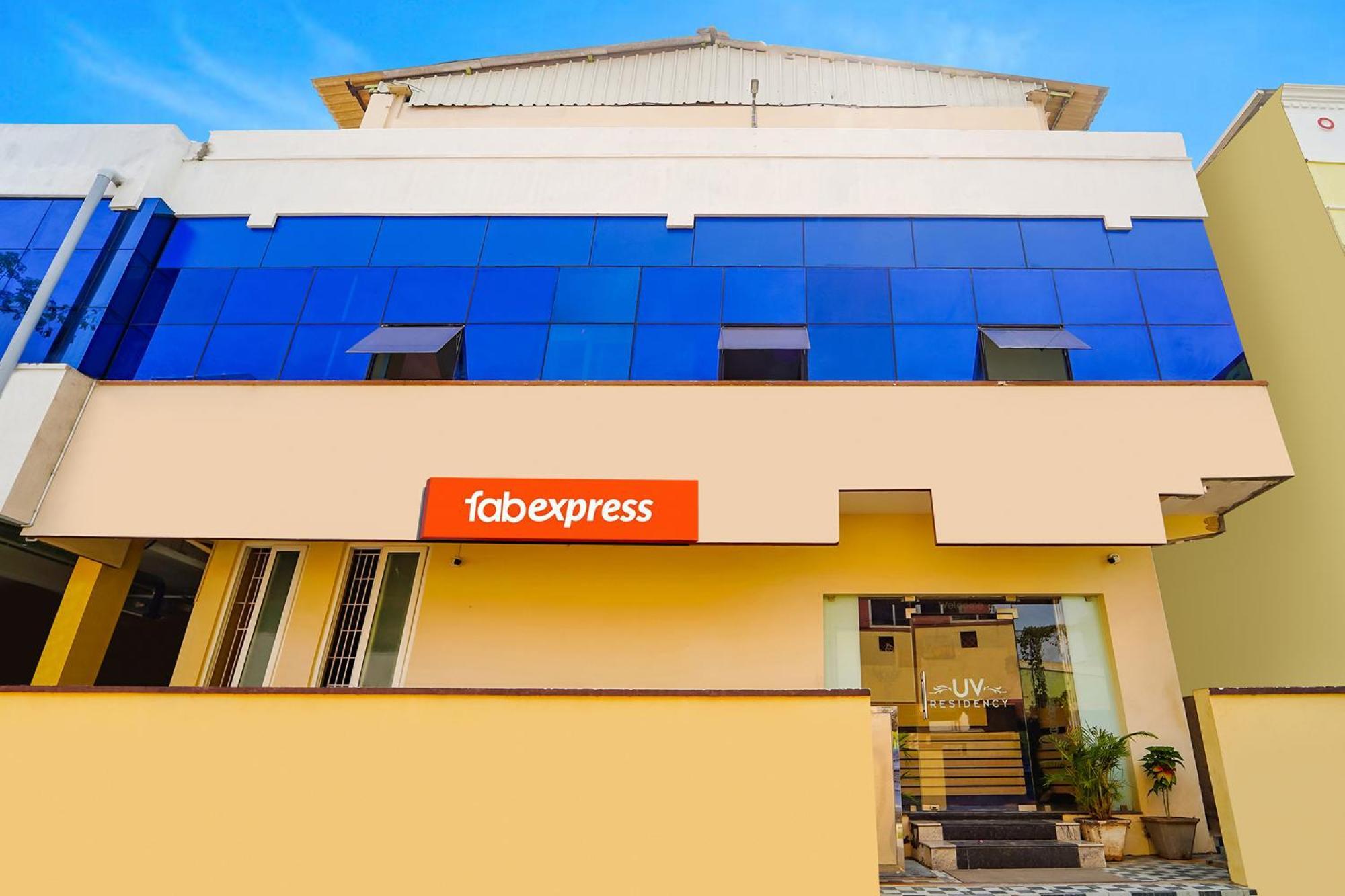 Fabexpress Uv Residency - 700M From Coimbatore International Airport Irugur Exterior foto